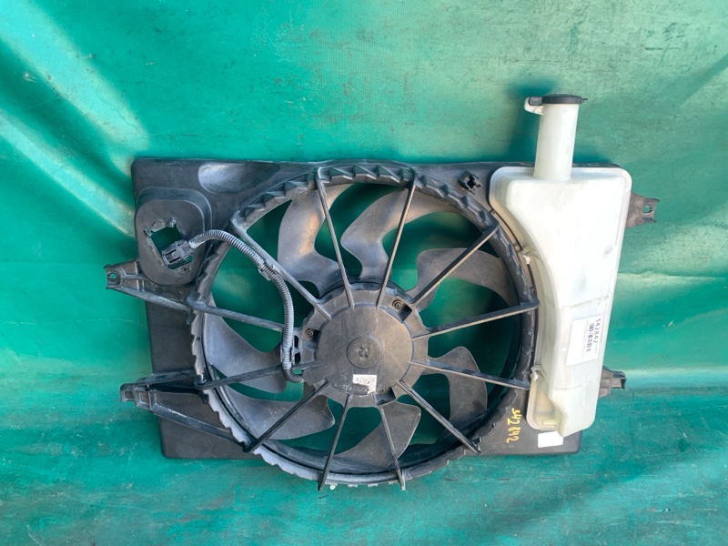 Диффузор вентилятора основного радиатора ELANTRA AD 16- 2016 2.0 G4NH