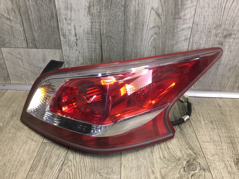 Фонарь наружный правый NISSAN ALTIMA L33 12-18 L32 26550-9HM0A Б/У