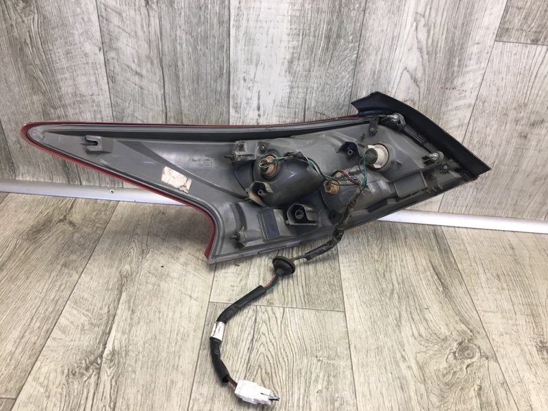 Фонарь наружный правый ALTIMA L33 12-18 L32