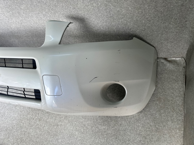 Бампер передний RAV4 05-12 2006 2.4 2AZFE