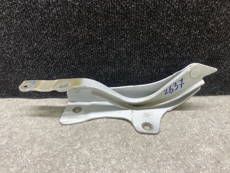 Петля капота правая SANTA FE (DM) 12-18 2013 2.0 G4KH Петля капота правая SANTA FE (DM) 12-18 2013 2.0 G4KH