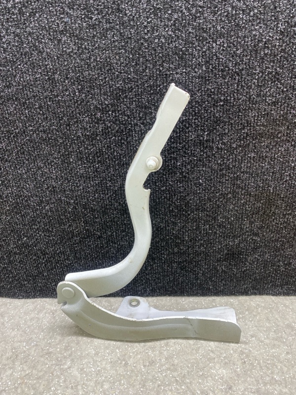 Петля капота правая SANTA FE (DM) 12-18 2013 2.0 G4KH Петля капота правая SANTA FE (DM) 12-18 2013 2.0 G4KH