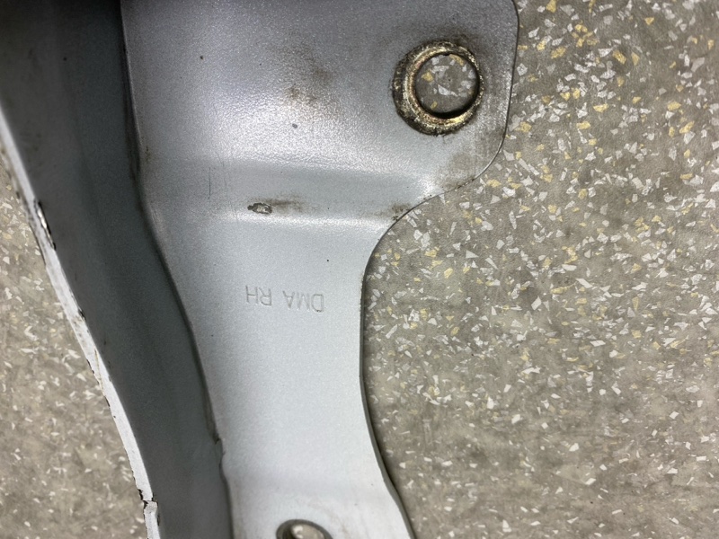 Петля капота правая SANTA FE (DM) 12-18 2013 2.0 G4KH Петля капота правая SANTA FE (DM) 12-18 2013 2.0 G4KH