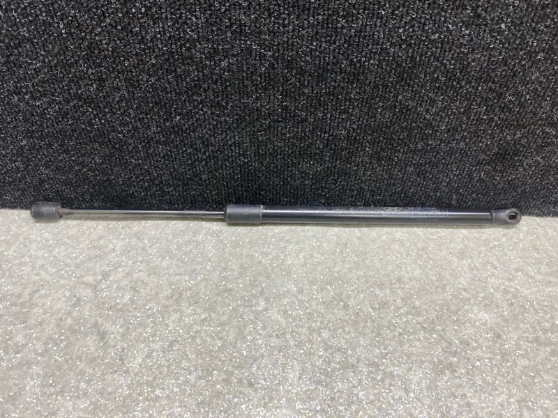 Амортизатор крышки багажника левый HYUNDAI SANTA FE (DM) 12-18 2013 2.0 G4KH 81771-4Z000 Б/У