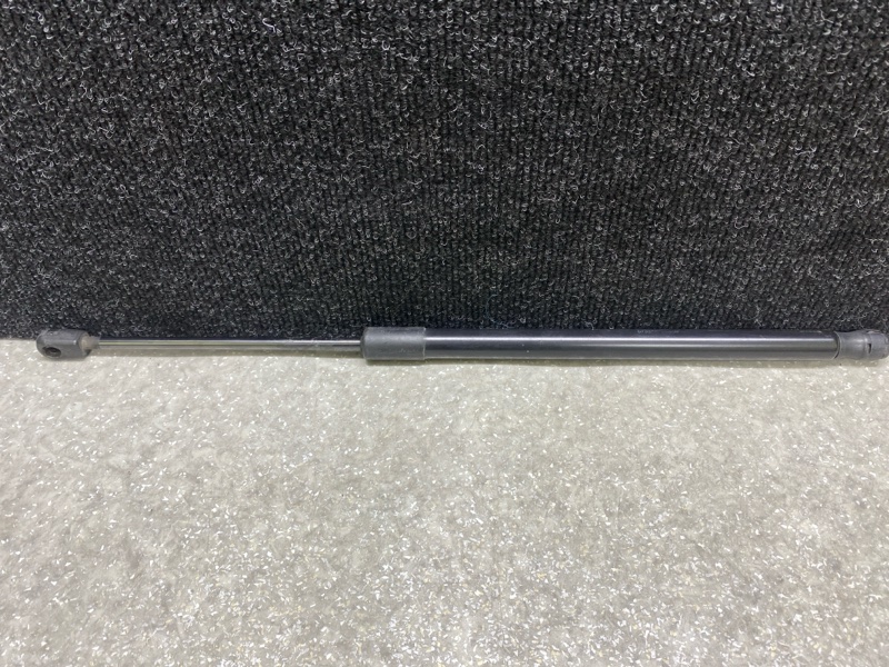 Амортизатор крышки багажника левый SANTA FE (DM) 12-18 2013 2.0 G4KH