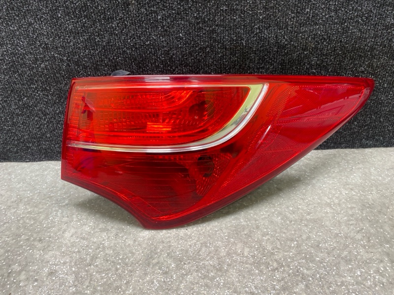 Фонарь наружный правый HYUNDAI SANTA FE (DM) 12-18 2013 2.0 G4KH 92402-4Z000 Б/У