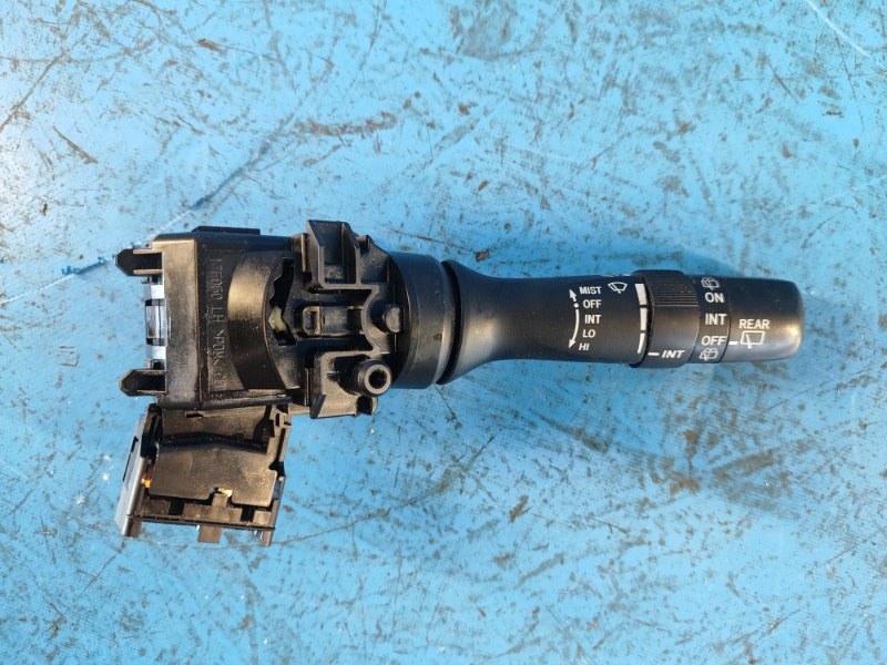 Подрулевой переключатель правый LEXUS CT200 11-17 2012 1.8 2ZRFXE 8465276010 Б/У
