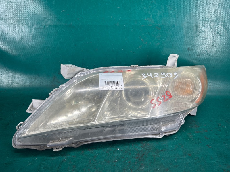 Фара левая TOYOTA CAMRY 40 06-11 2008 2.4 2AZFE 8115006202 Б/У