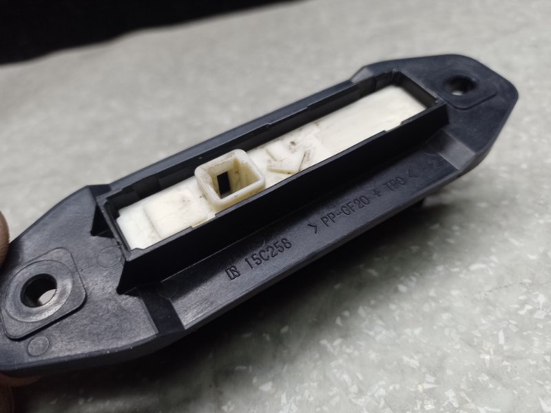 Кнопка открывания багажника наружная LEXUS CT200 11-17 Хетчбек 1.8