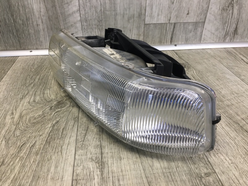 Фара левая SUBURBAN 00-06