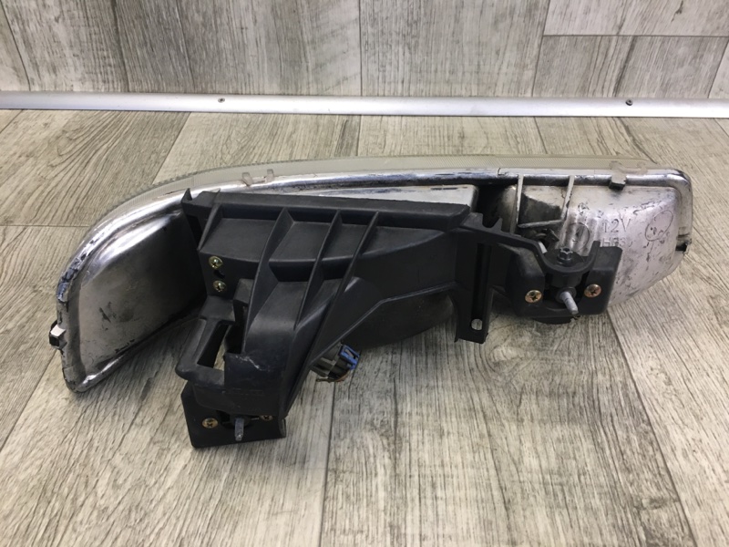 Фара левая SUBURBAN 00-06