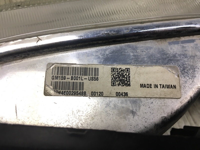 Фара левая SUBURBAN 00-06