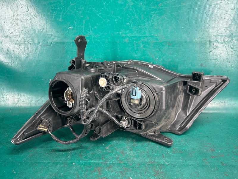Фара правая ACURA MDX (YD2) 06-13 3.7 J37A1 Фара правая ACURA MDX (YD2) 06-13 3.7 J37A1