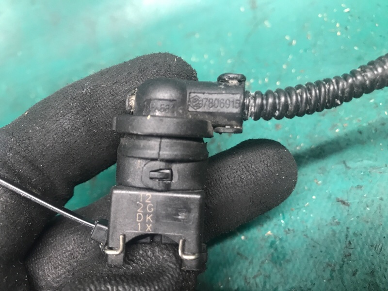 Проводка подкапотная I3 (I01) 13–22 2017 W20K06A