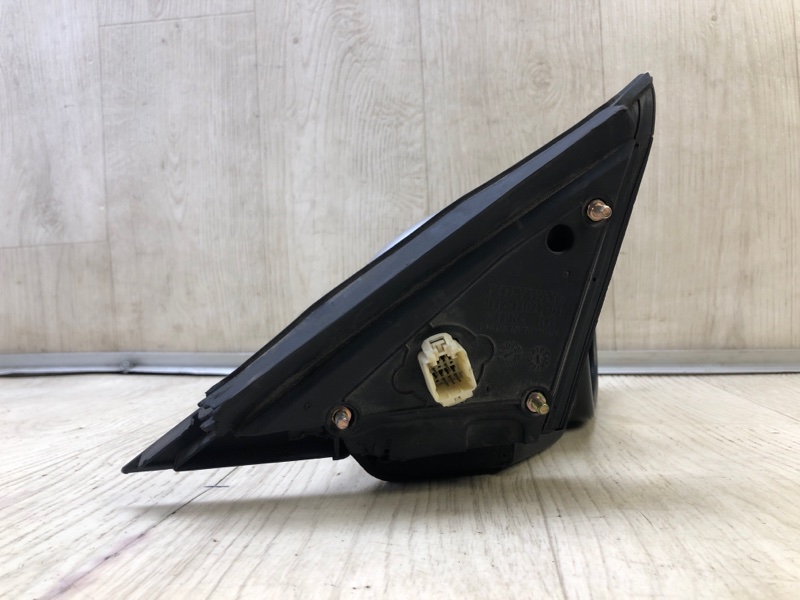 Зеркало правое CROSSTOUR 09-15