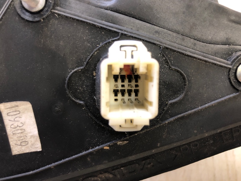 Зеркало правое CROSSTOUR 09-15 Зеркало правое CROSSTOUR 09-15