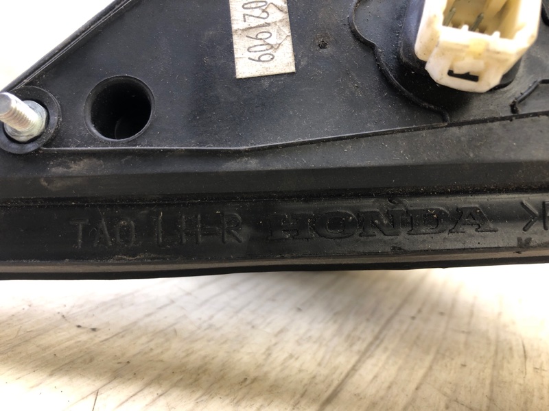 Зеркало правое CROSSTOUR 09-15 Зеркало правое CROSSTOUR 09-15