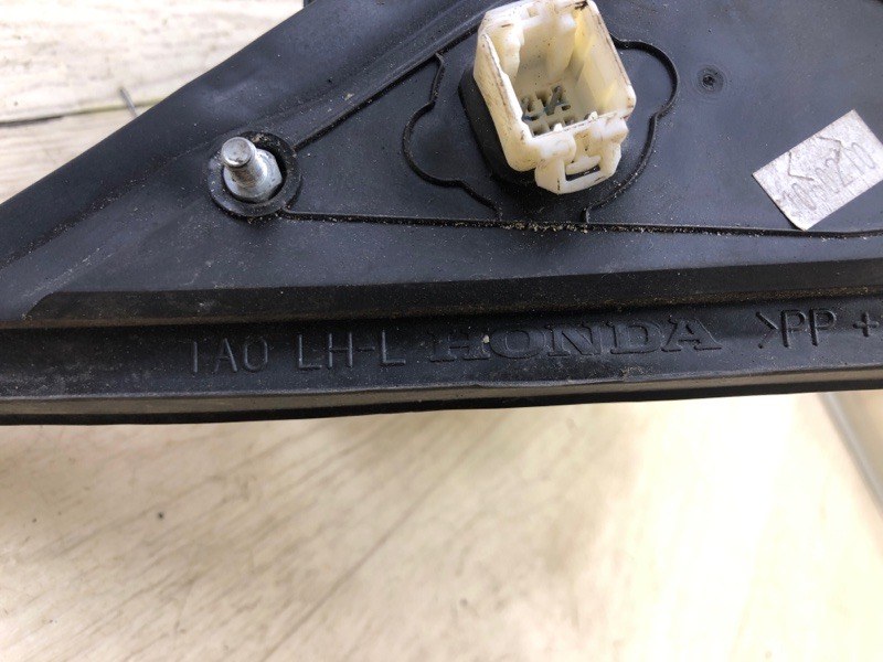 Зеркало левое CROSSTOUR 09-15 Зеркало левое CROSSTOUR 09-15