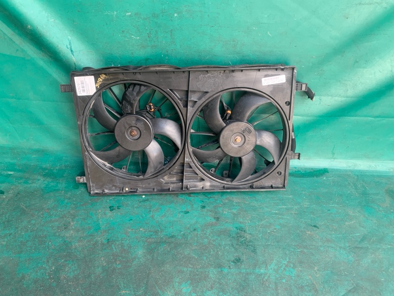 Запчасть диффузор вентилятора основного радиатора JEEP PATRIOT 10-17 2016 2.0 ECN 68031872AA Б/У Диффузор вентилятора основного радиатора JEEP PATRIOT 10-17 2016 2.0 ECN 68031872AA Б/У