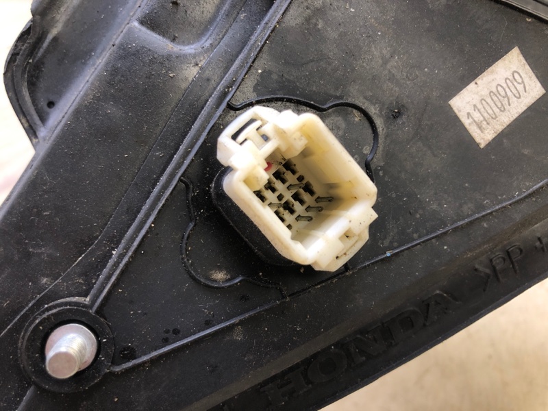 Зеркало левое CROSSTOUR 09-15 Зеркало левое CROSSTOUR 09-15