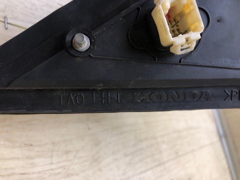 Зеркало левое CROSSTOUR 09-15 Зеркало левое CROSSTOUR 09-15