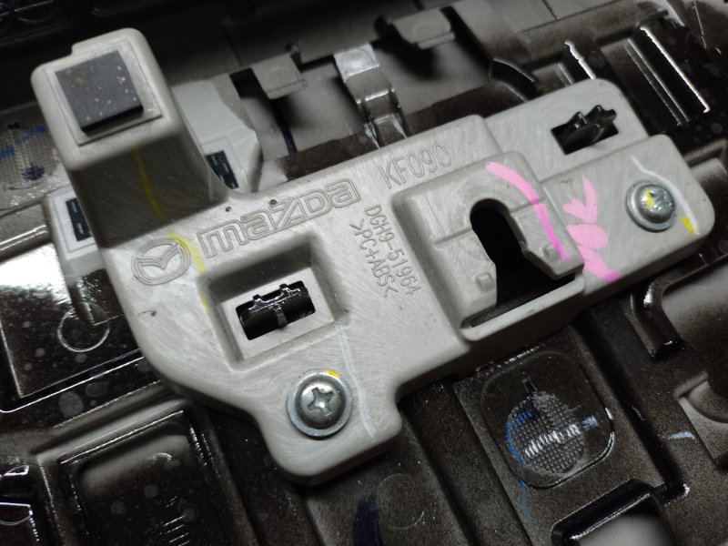 Спойлер крышки багажника CX-30 19- 2021 2.5L