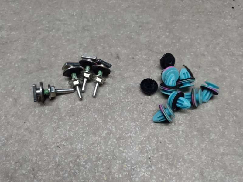 Спойлер крышки багажника CX-30 19- 2021 2.5L