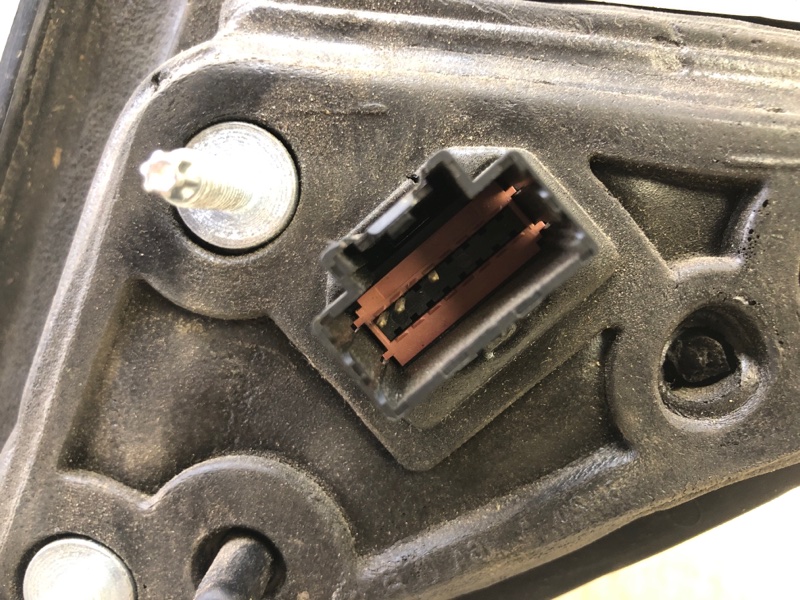 Зеркало правое TAURUS 10-19