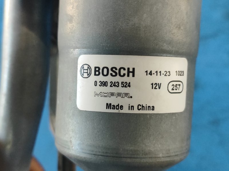 Трапеция стеклоочистителей RENEGADE (BU) 14- 2015 2.4 ED6