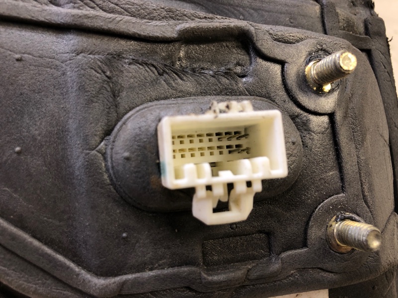 Зеркало правое PILOT 08-15 Зеркало правое PILOT 08-15