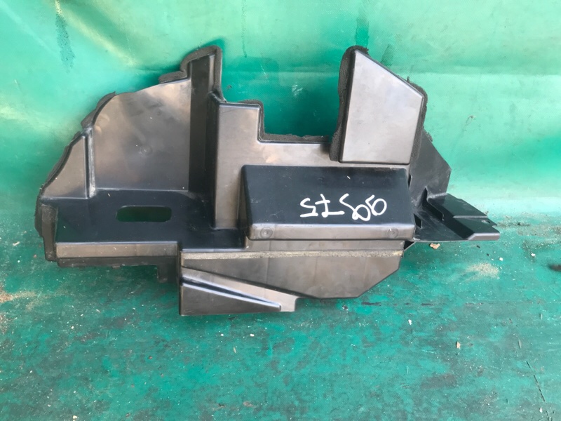 Дефлектор радиатора правый NISSAN ROGUE 08-15 2015 2.5 QR25DE 62822-1VK1A Б/У