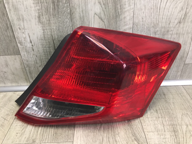 Запчасть фонарь наружный правый HONDA ACCORD COUPE 07-12 2010-2012 COUPE 33500-TE0-A11 Б/У Фонарь наружный правый HONDA ACCORD COUPE 07-12 2010-2012 COUPE 33500-TE0-A11 Б/У