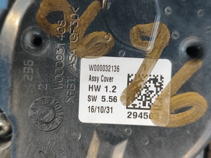 Моторчик стеклоочистителя левый ESCAPE 12-19 2017 T15HDTX