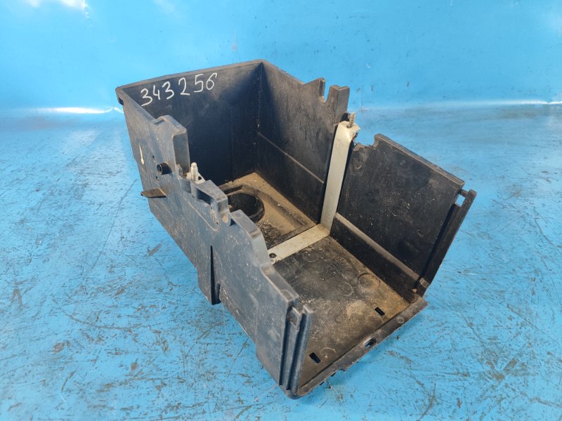 Полка аккумулятора FORD ESCAPE 12-19 2017 T15HDTX AM5110723AD Б/У