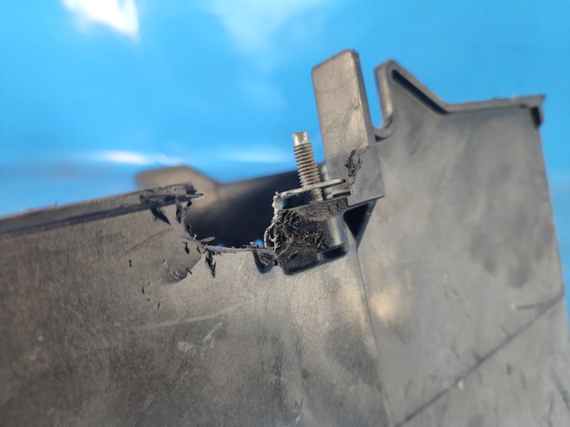 Полка аккумулятора FORD ESCAPE 12-19 T15HDTX