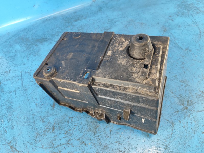 Полка аккумулятора ESCAPE 12-19 2017 T15HDTX