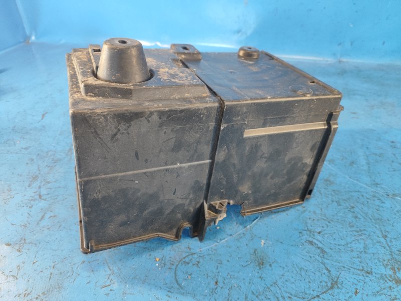 Полка аккумулятора ESCAPE 12-19 2017 T15HDTX