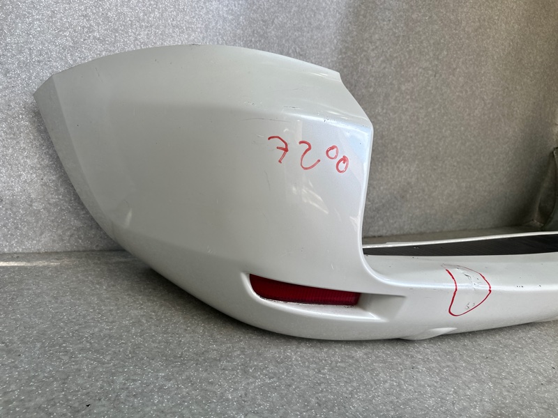 Бампер задний TOYOTA RAV4 05-12 2.4 2AZFE