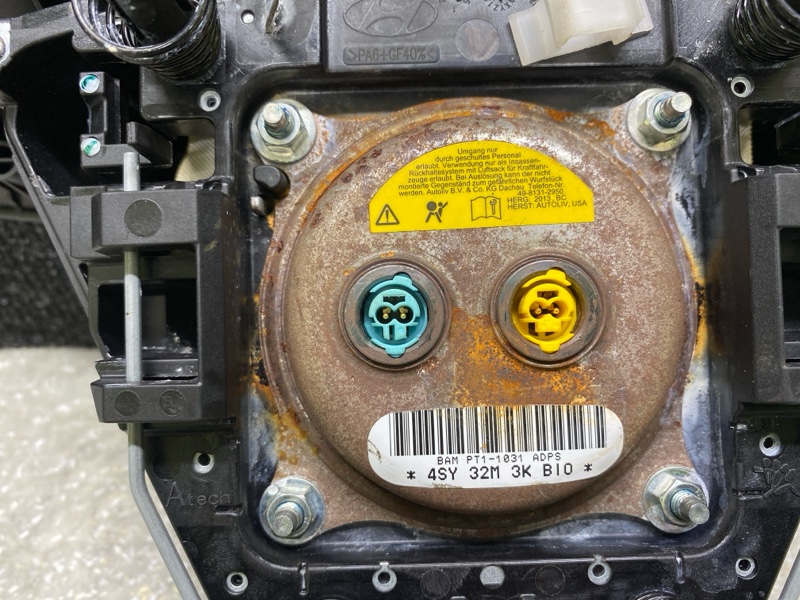 Подушка безопасности в руль HYUNDAI SANTA FE (DM) 12-18 2.0 G4KH