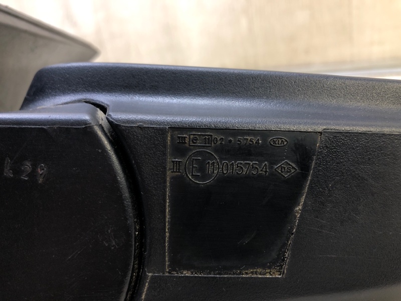 Зеркало правое SORENTO BL 02-09