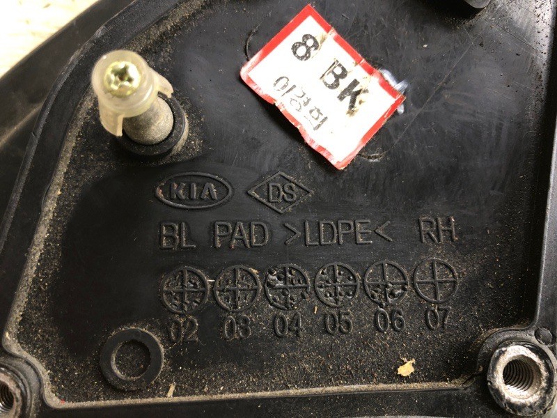 Зеркало правое SORENTO BL 02-09