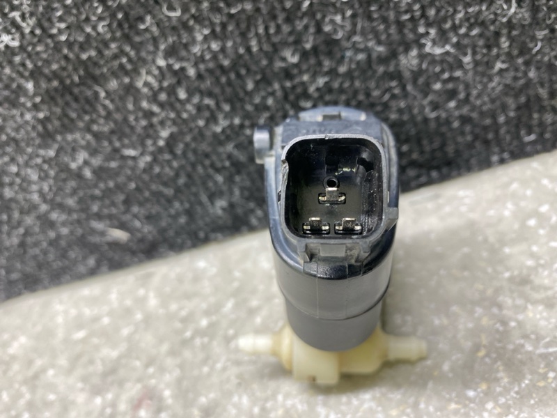 Насос омывателя стекла SANTA FE (DM) 12-18 2013 2.0 G4KH Насос омывателя стекла SANTA FE (DM) 12-18 2013 2.0 G4KH