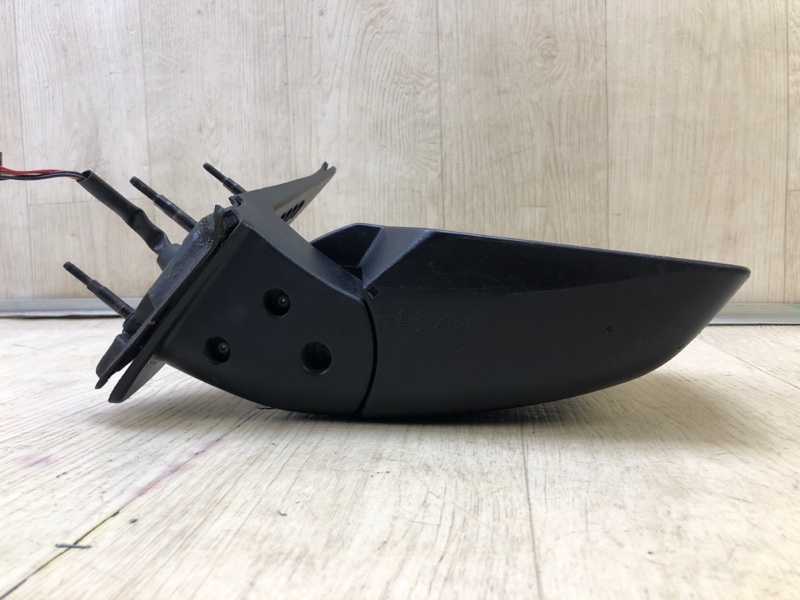 Зеркало правое LIBERTY 07-12 Зеркало правое LIBERTY 07-12