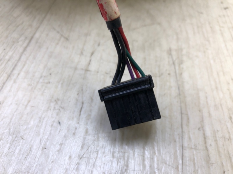 Зеркало левое GRAND CHEROKEE 04-10 Зеркало левое GRAND CHEROKEE 04-10