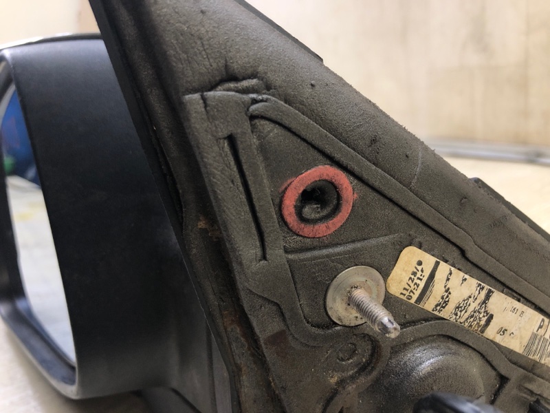 Зеркало левое GRAND CHEROKEE 04-10 Зеркало левое GRAND CHEROKEE 04-10