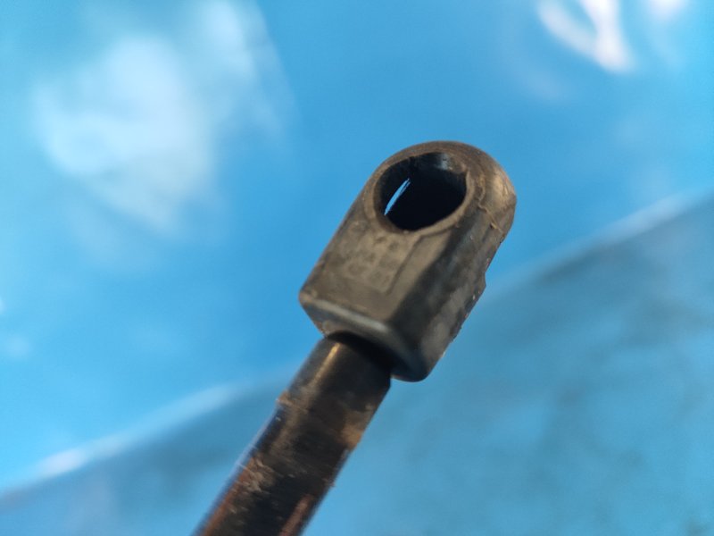 Амортизатор крышки багажника левый ESCAPE 12-19 2017 T15HDTX Амортизатор крышки багажника левый ESCAPE 12-19 2017 T15HDTX