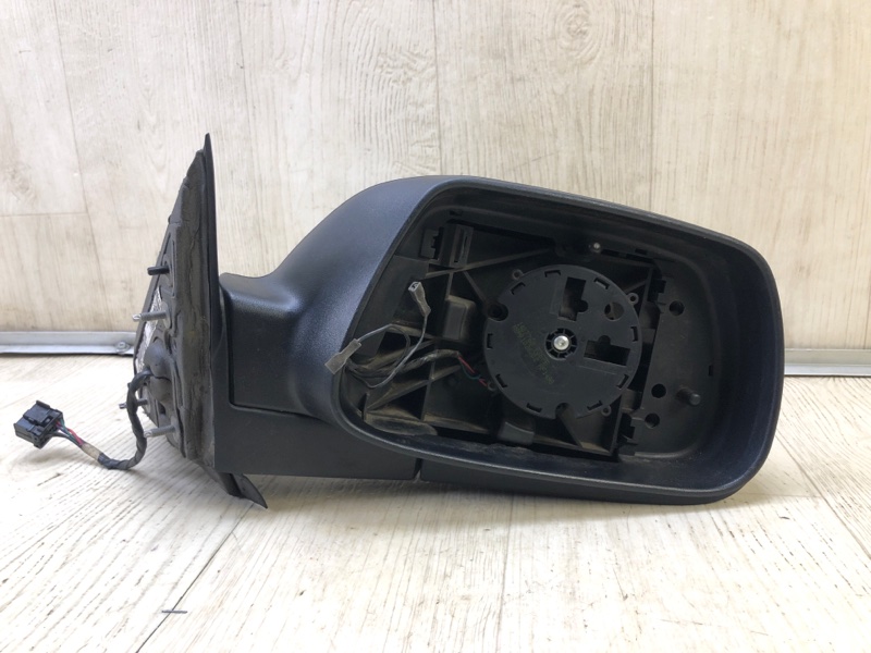 Запчасть зеркало правое JEEP GRAND CHEROKEE 04-10 55156452AF Б/У Зеркало правое JEEP GRAND CHEROKEE 04-10 55156452AF Б/У