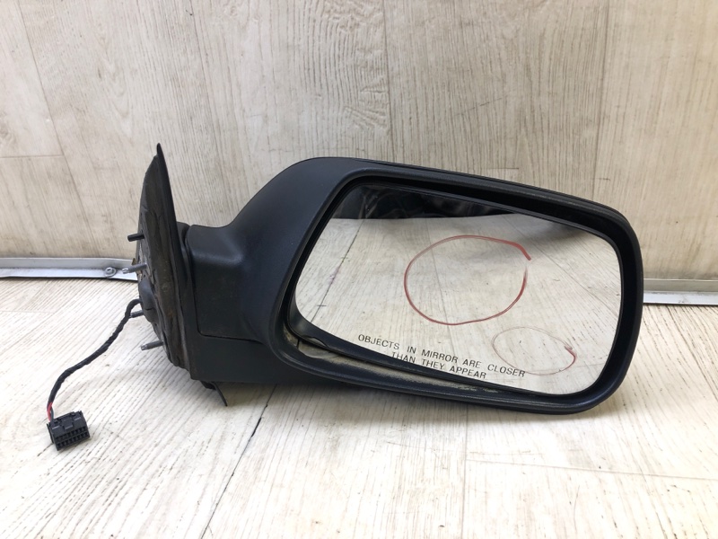 Зеркало правое GRAND CHEROKEE 04-10 Зеркало правое GRAND CHEROKEE 04-10