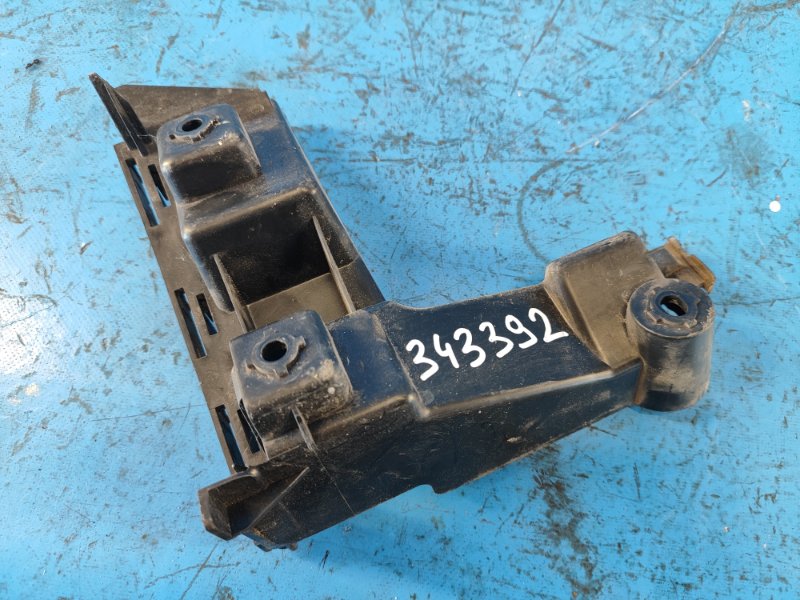 Кронштейн заднего бампера левый VOLVO XC70 07-16 B4204T11 30678650 Б/У