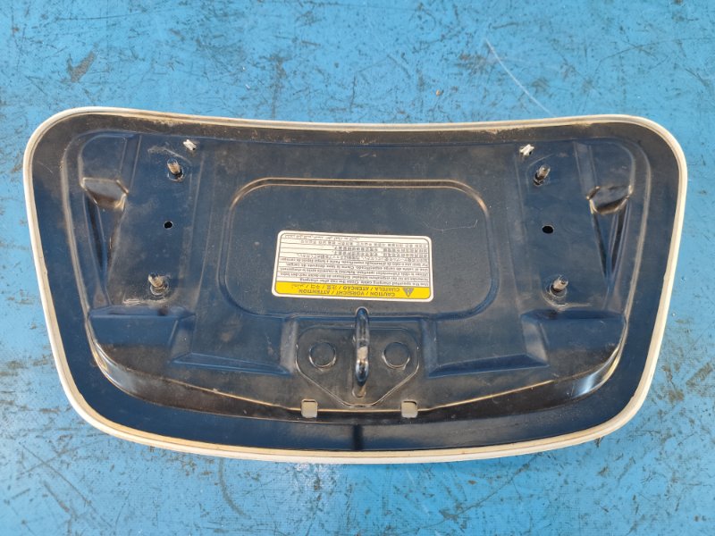 Заглушка бампера передняя LEAF 10-17